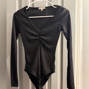 Women’s GB Gianni Bini black long sleeve v neck ribbed bodysuit Size XS EUC